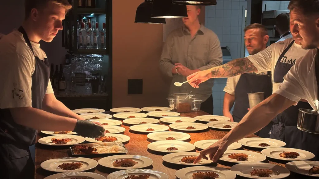 Tumult, Chefs dinner, dinner with friends.