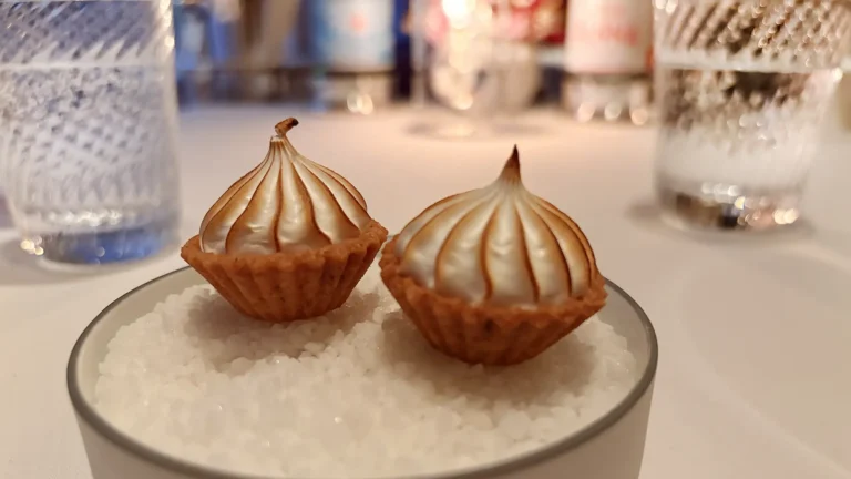 Gordon Ramsey petite four.